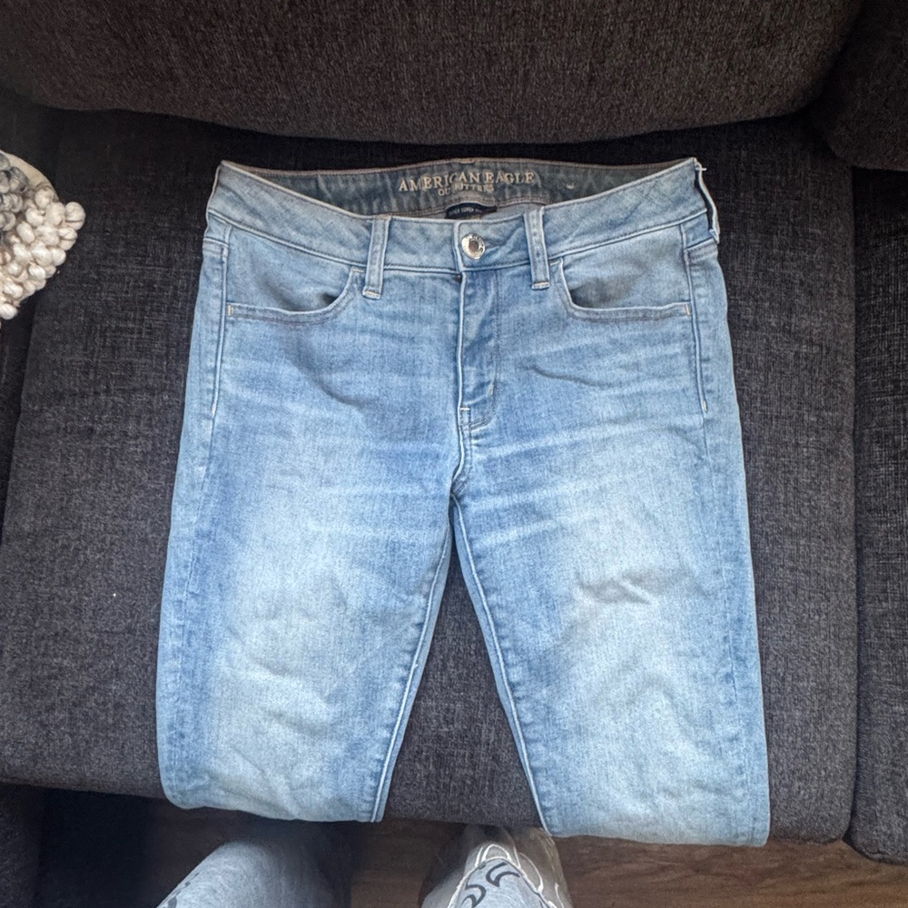 American Eagle Outfitters Light Blue Denim Jeans